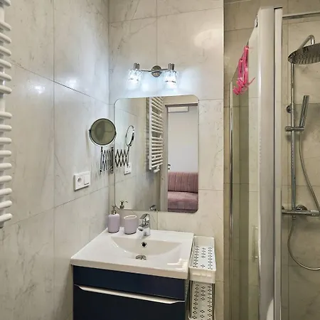 Pyza With Parking Zgoda 30