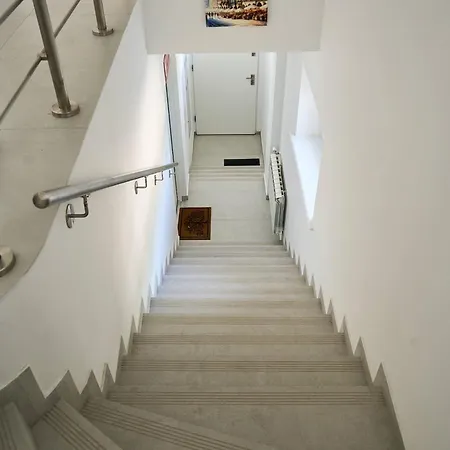 Apartment Pyza With Parking Zgoda 30