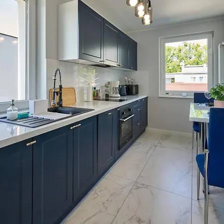 Pyza With Parking Zgoda 30 Poznan