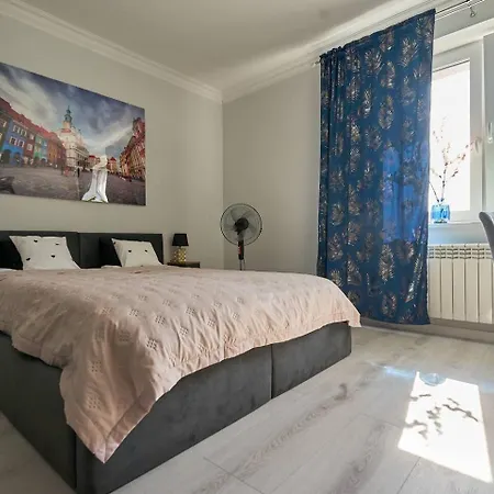 Pyza With Parking Zgoda 30 * Poznan