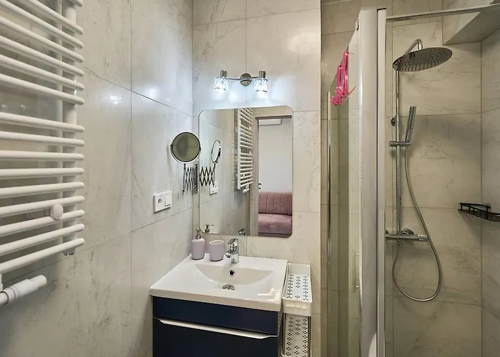 Pyza With Parking Zgoda 30