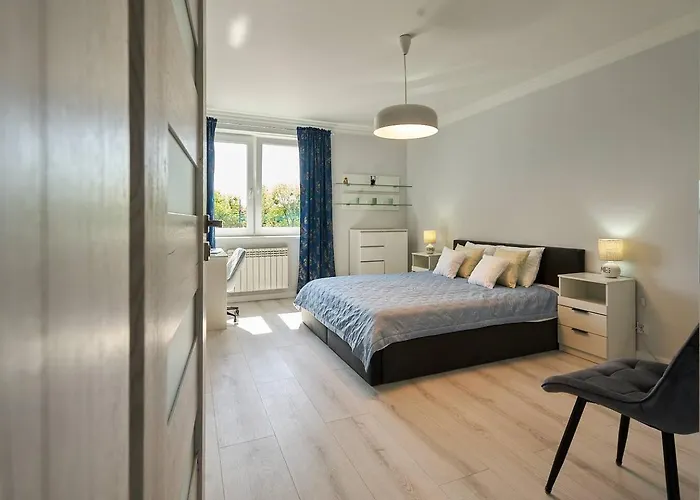 Pyza With Parking Zgoda 30 Апартаменты *