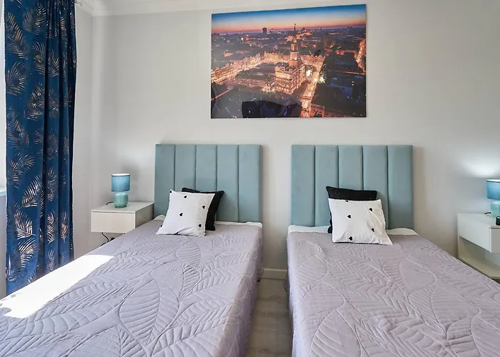 Pyza With Parking Zgoda 30 Poznaň