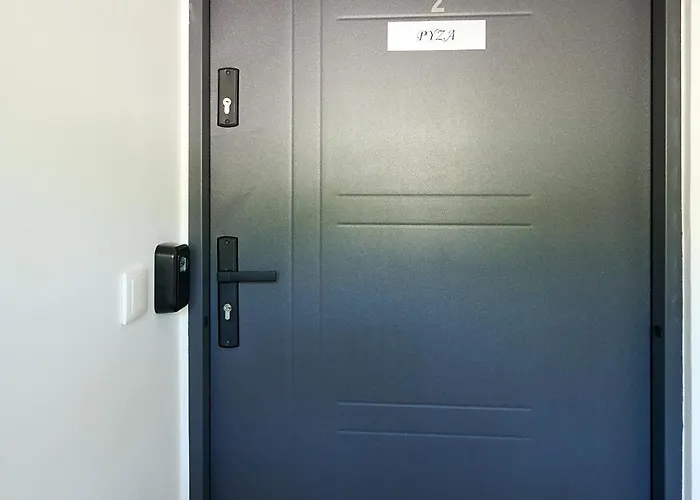 Апартаменты Pyza With Parking Zgoda 30